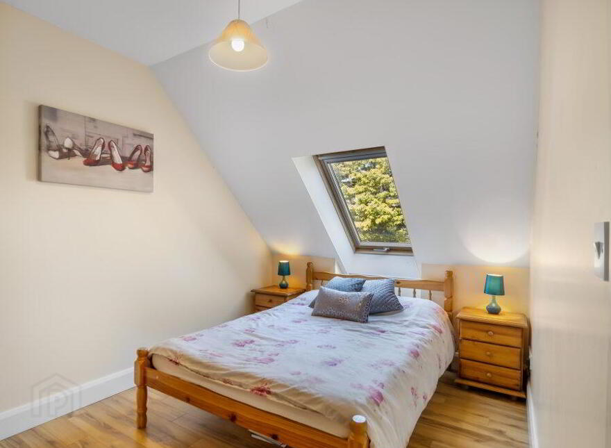 Westport Road, Clifden, H71V242