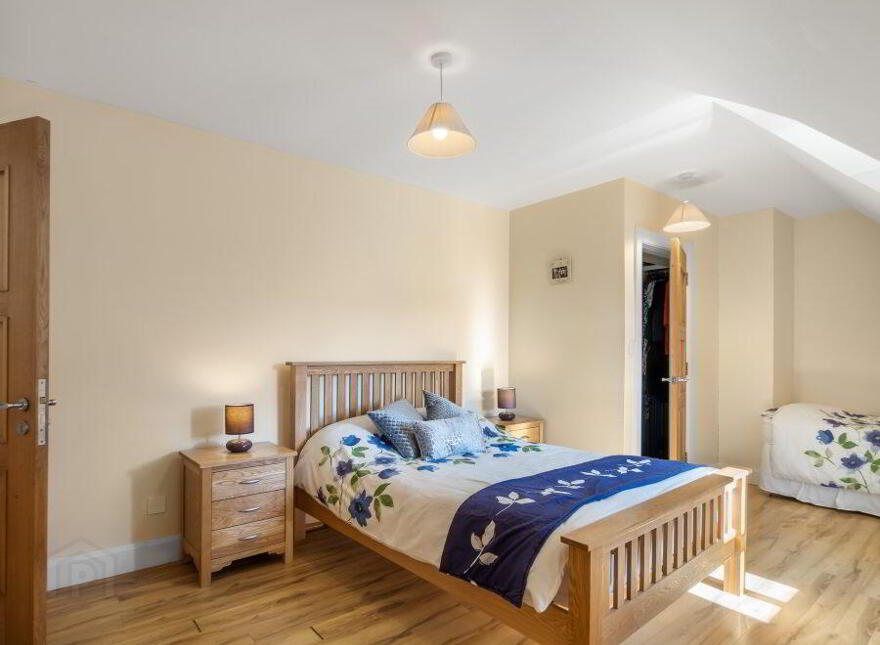 Westport Road, Clifden, H71V242