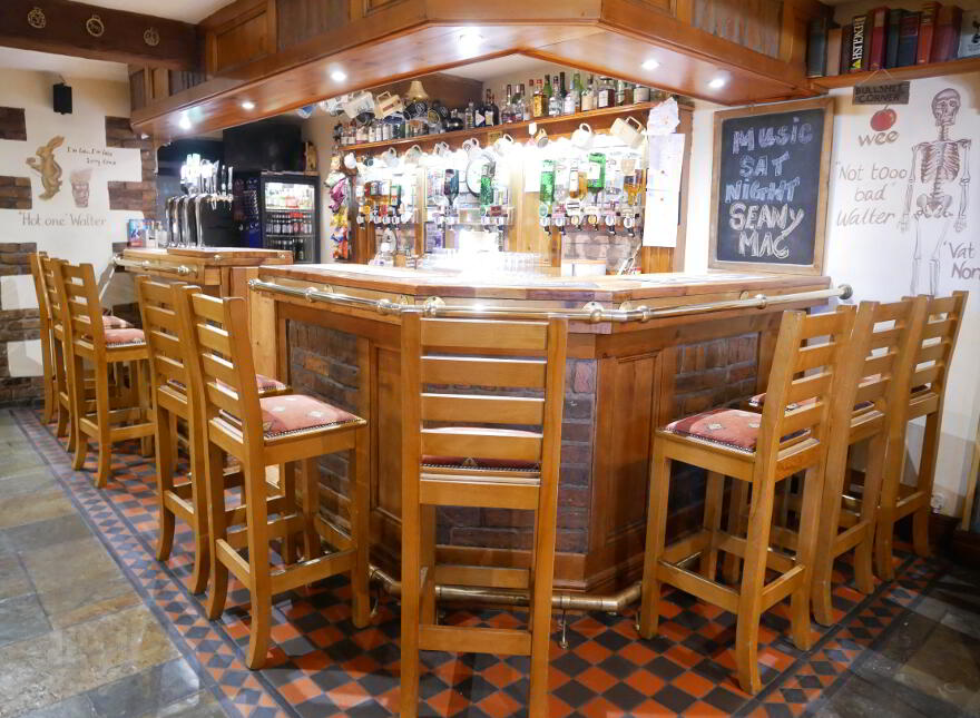 The Poachers Inn, 46-48 Main Street, Ballinamallard, BT94 2FY