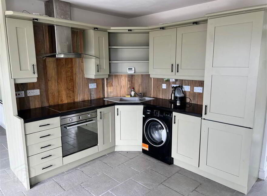 133 Portaferry Road, Newtownards, BT22 2AH