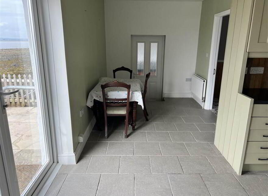 133 Portaferry Road, Newtownards, BT22 2AH