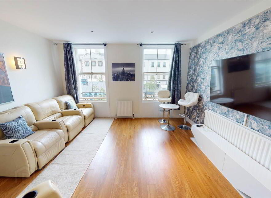 39 Lisburn Square, Lisburn, BT28 1TS