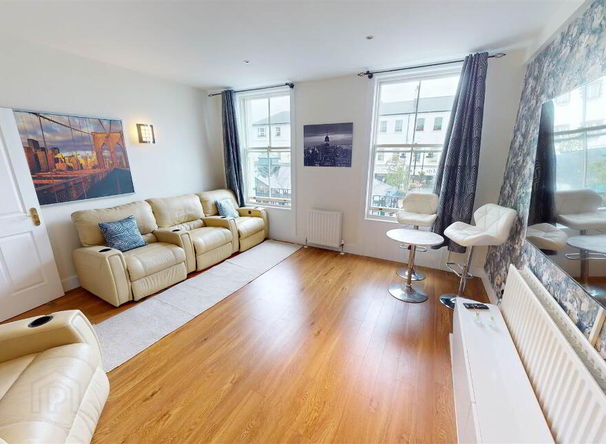 39 Lisburn Square, Lisburn, BT28 1TS
