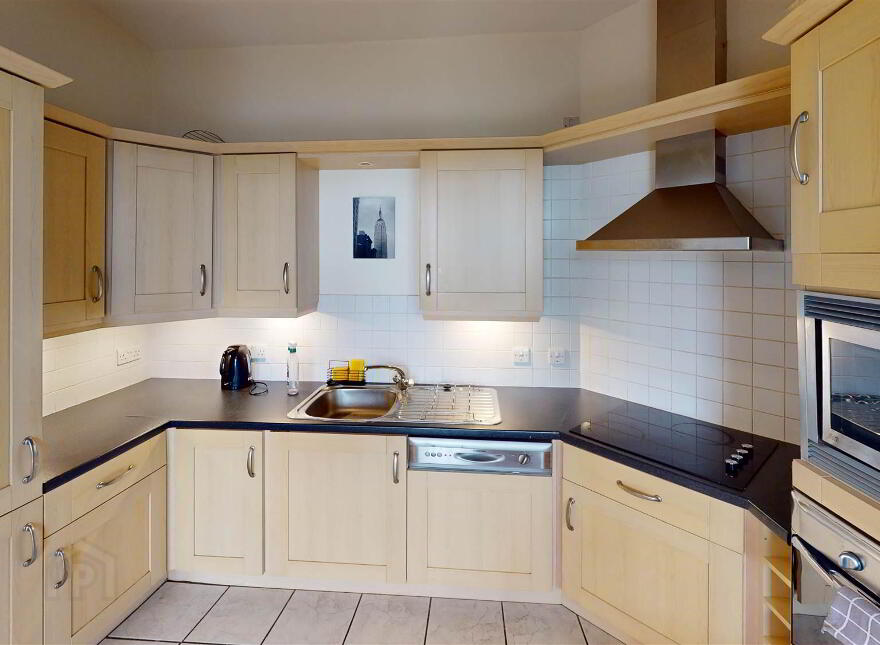 39 Lisburn Square, Lisburn, BT28 1TS