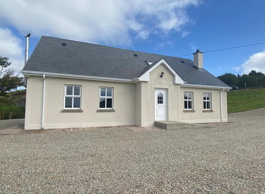 Bavin, Kilcar, F94DC94