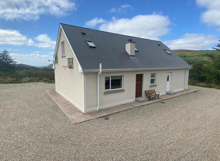 Bavin, Kilcar, F94DC94
