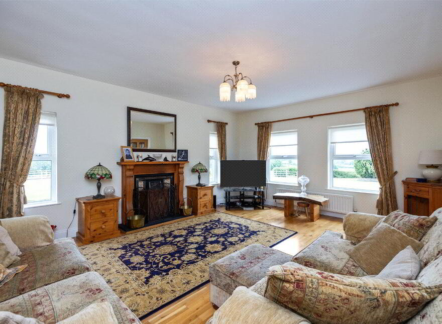 128 Old Ballynahinch Road, Lisburn, BT27 6TH