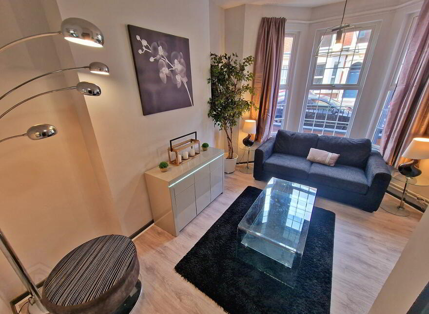 Apt 1, 34 Fitzroy Ave, Belfast, BT7 1HW