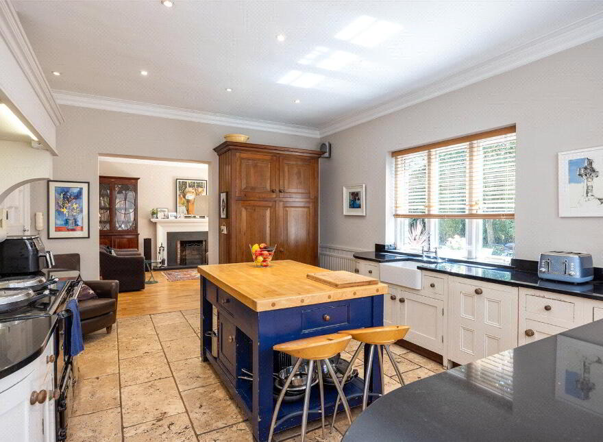 Dundarave, 53 Malone Park, Belfast, BT9 6NN
