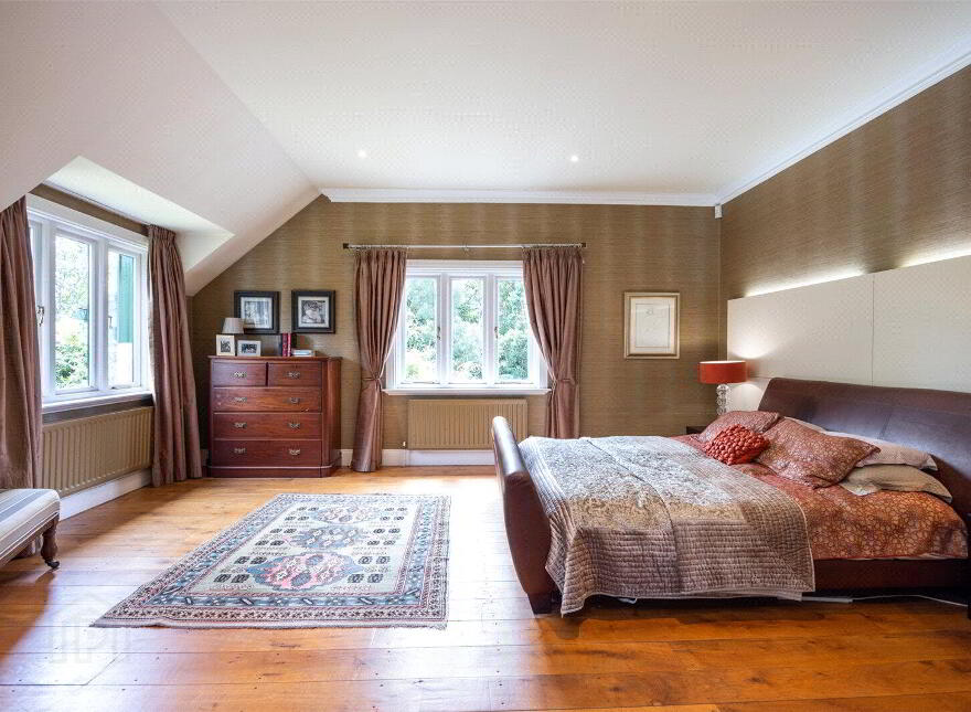 Dundarave, 53 Malone Park, Belfast, BT9 6NN