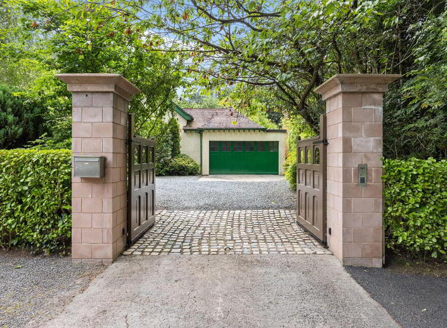 Dundarave, 53 Malone Park, Belfast, BT9 6NN
