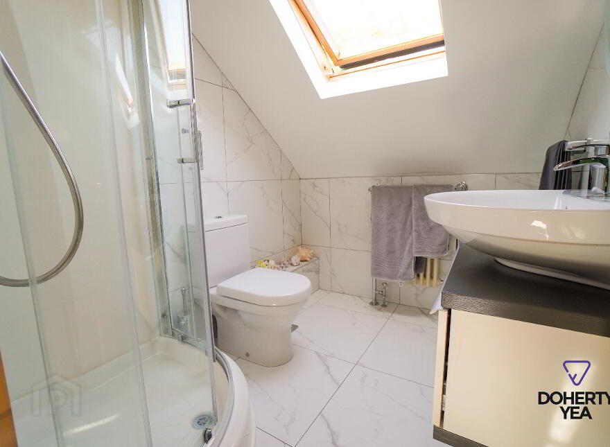 31b & 31c Mccraes Brae, Whitehead, Carrickfergus, BT38 9NZ