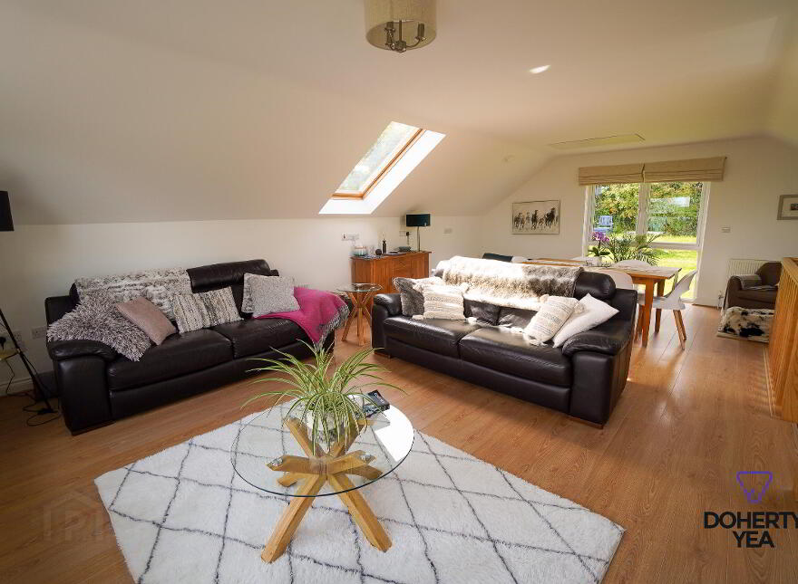 31b & 31c Mccraes Brae, Whitehead, Carrickfergus, BT38 9NZ