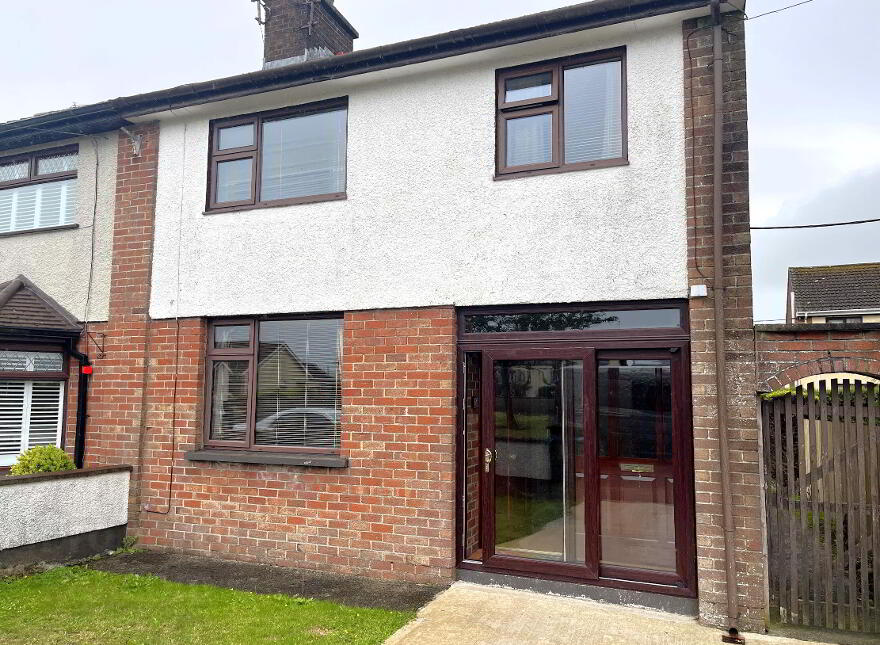 120 Parkview, Newtowncloghogue, Newry, BT35 8LY photo