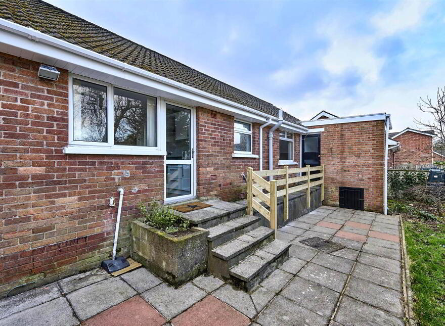 26 Craigdarragh Park, Holywood, BT18 0EA