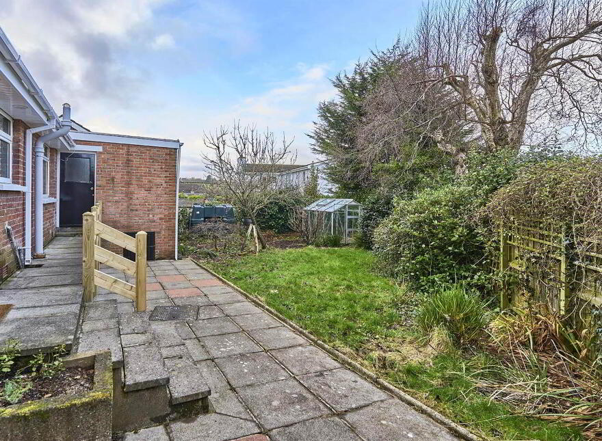 26 Craigdarragh Park, Holywood, BT18 0EA