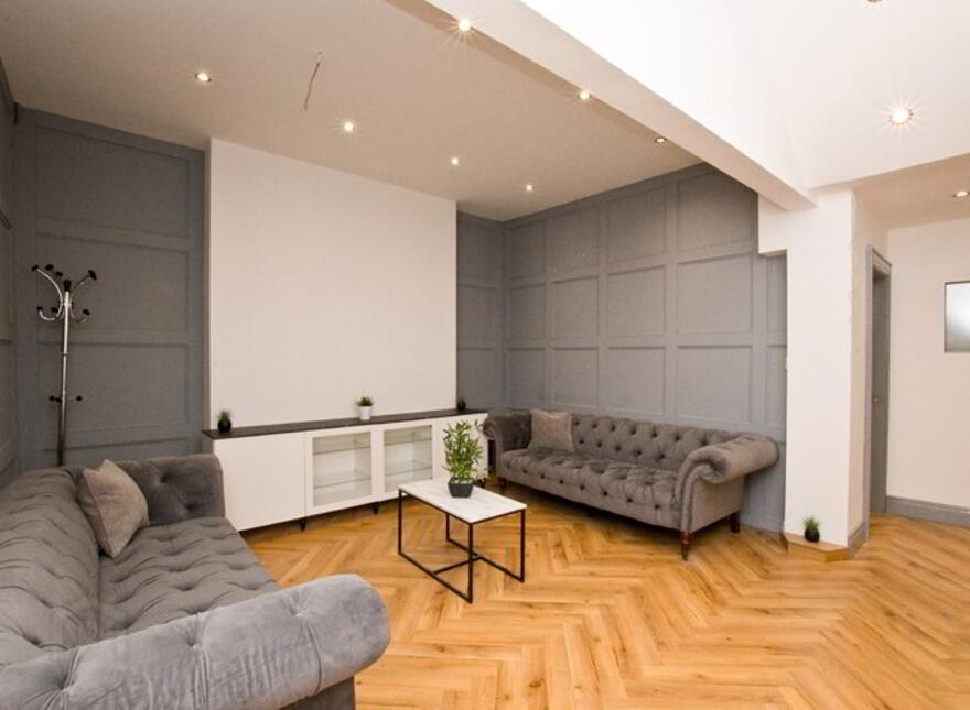 The Loft Serviced Offices, 209 Upper Newtownards Road, Ballyhackamore, Belfast, BT4 3JD