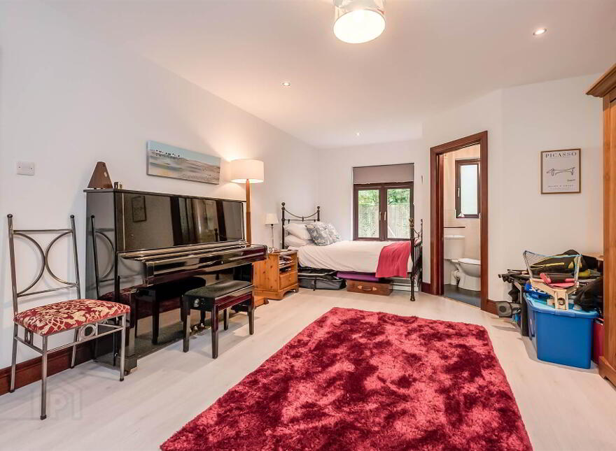 55 Station Road, Craigavad, Holywood, BT18 0BP