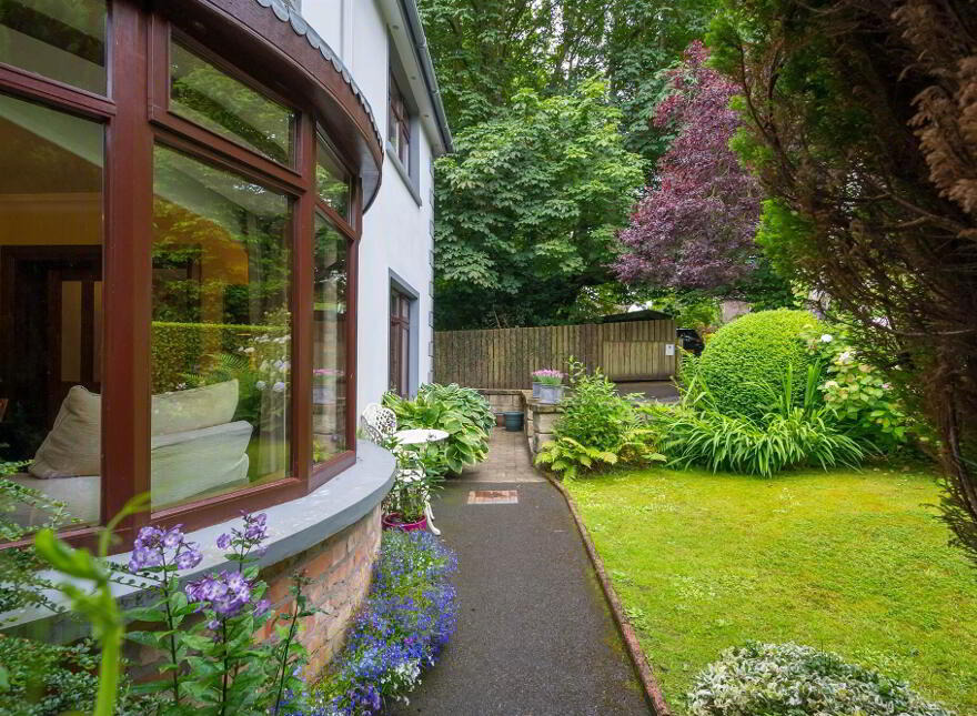 55 Station Road, Craigavad, Holywood, BT18 0BP