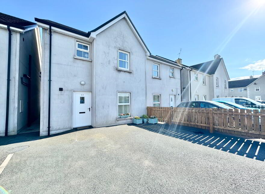 17 Loughview Court, Loughmacrory, BT79 9BF photo