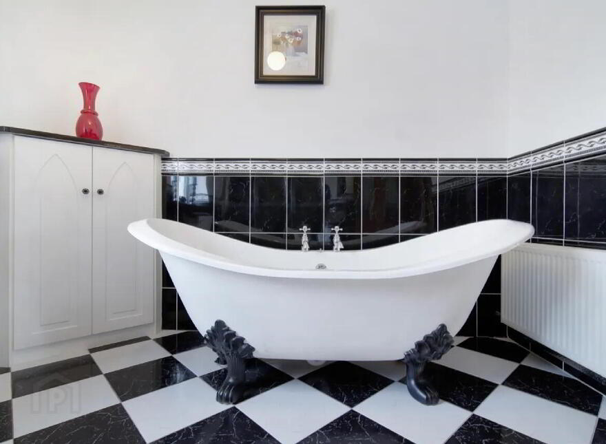 Hollyhill House, Ballymaleel, Letterkenny, F92Y90H