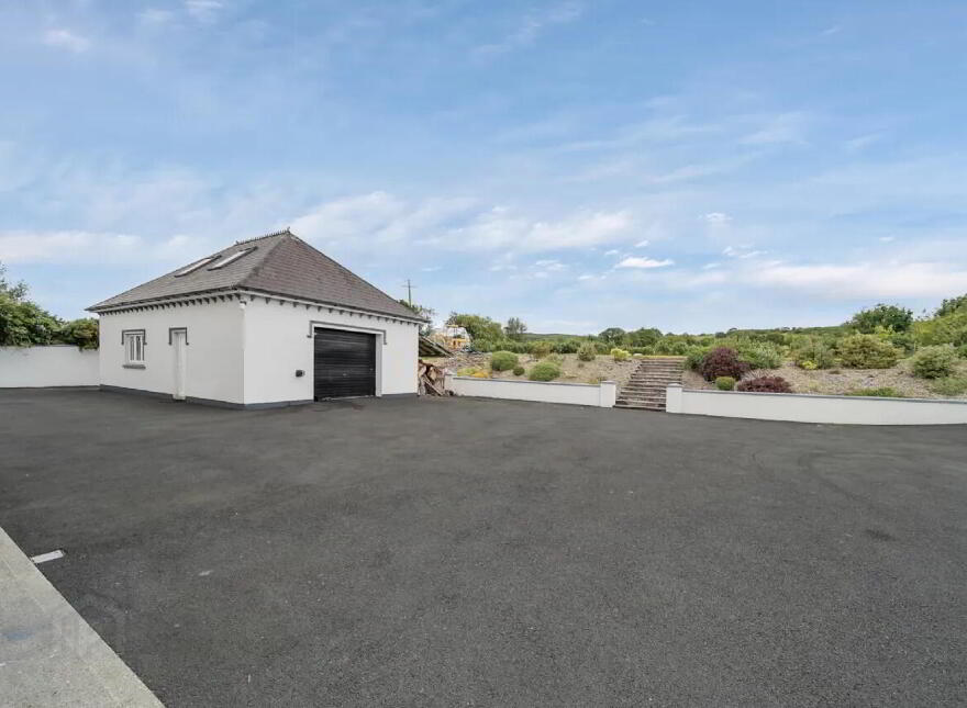Hollyhill House, Ballymaleel, Letterkenny, F92Y90H