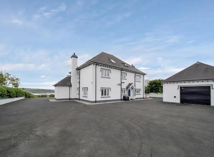 Hollyhill House, Ballymaleel, Letterkenny, F92Y90H