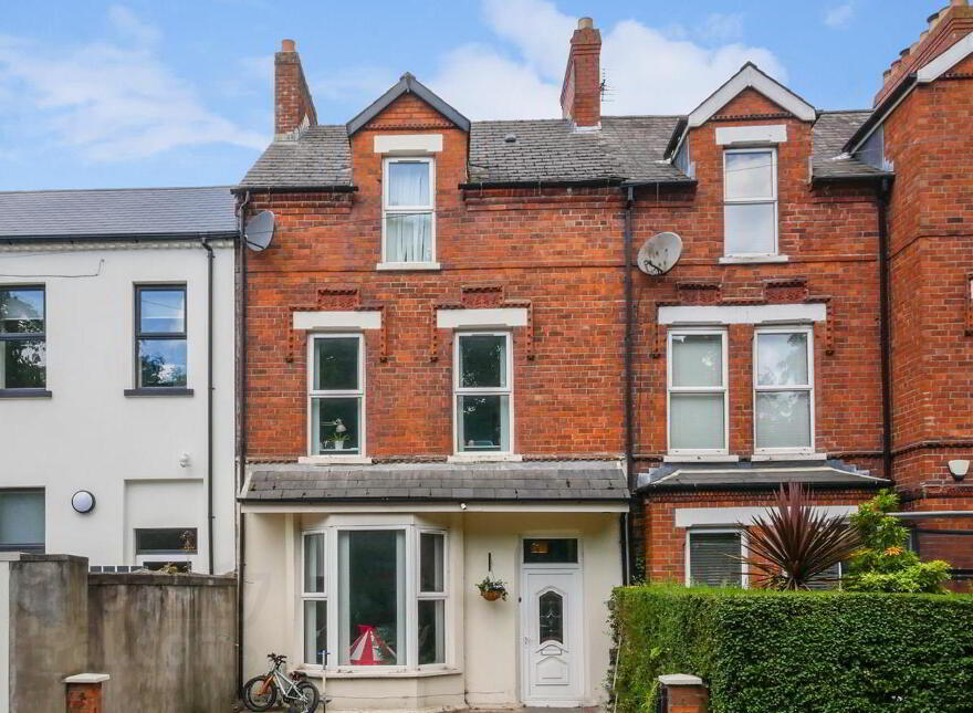 339 Ravenhill Road, Ravenhill, Belfast, BT6 0BT photo