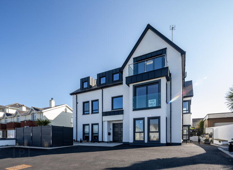 3 Bed 1st Floor Apartment, Strand Road, Portstewart, Strand Road, Portstewart