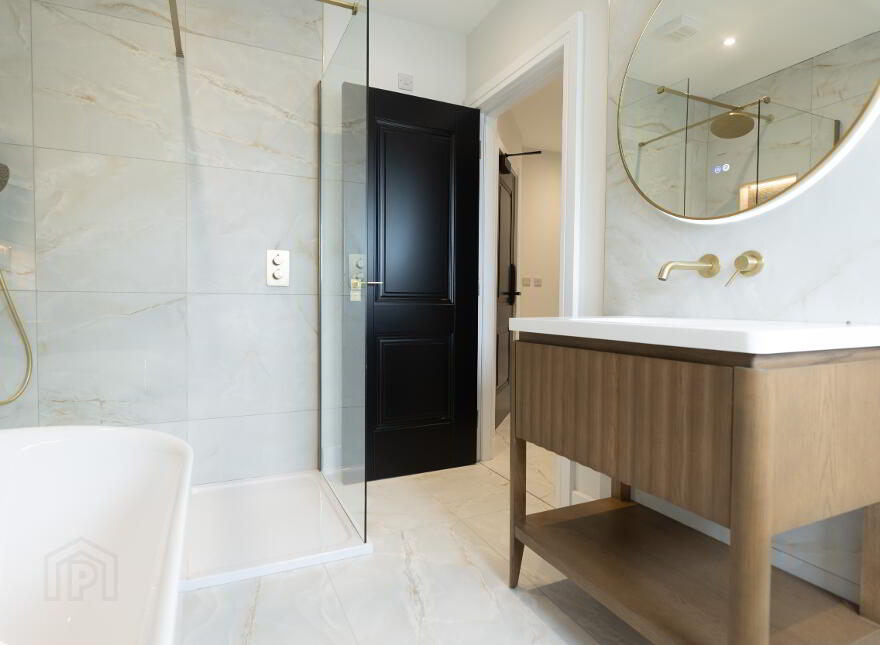 3 Bed Penthouse Apartment, Strand Road, Portstewart, Strand Road, Portstewart