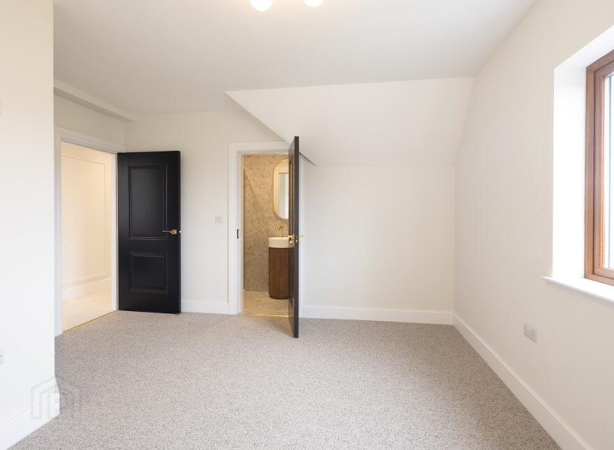 3 Bed Penthouse Apartment, Strand Road, Portstewart, Strand Road, Portstewart