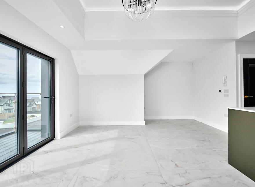 3 Bed Penthouse Apartment, Strand Road, Portstewart, Strand Road, Portstewart