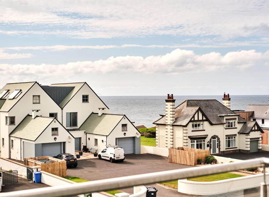 3 Bed Penthouse Apartment, Strand Road, Portstewart, Strand Road, Portstewart