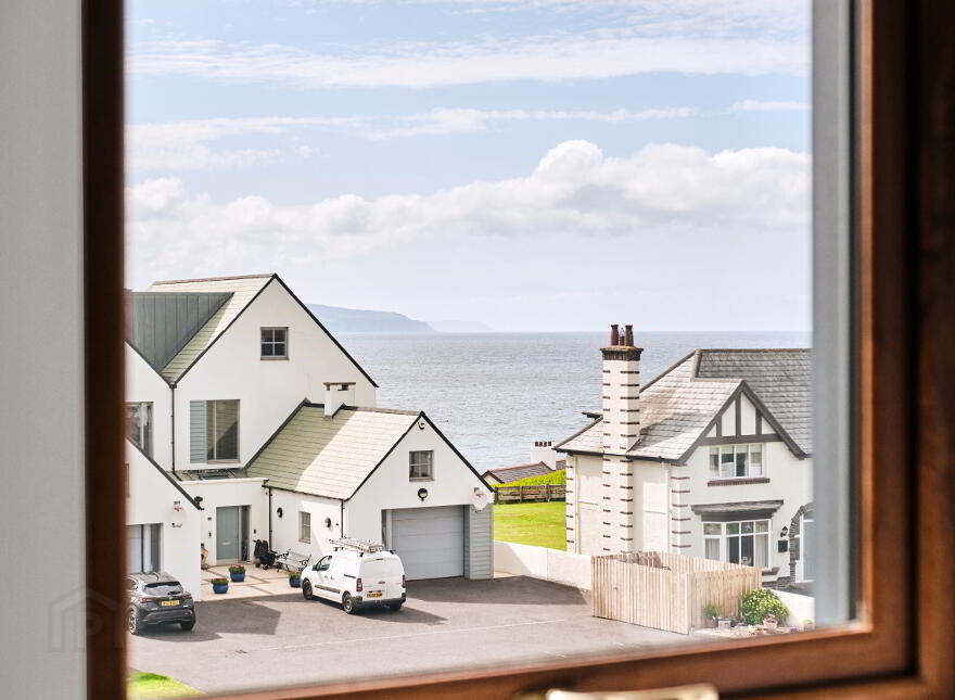 3 Bed Penthouse Apartment, Strand Road, Portstewart, Strand Road, Portstewart