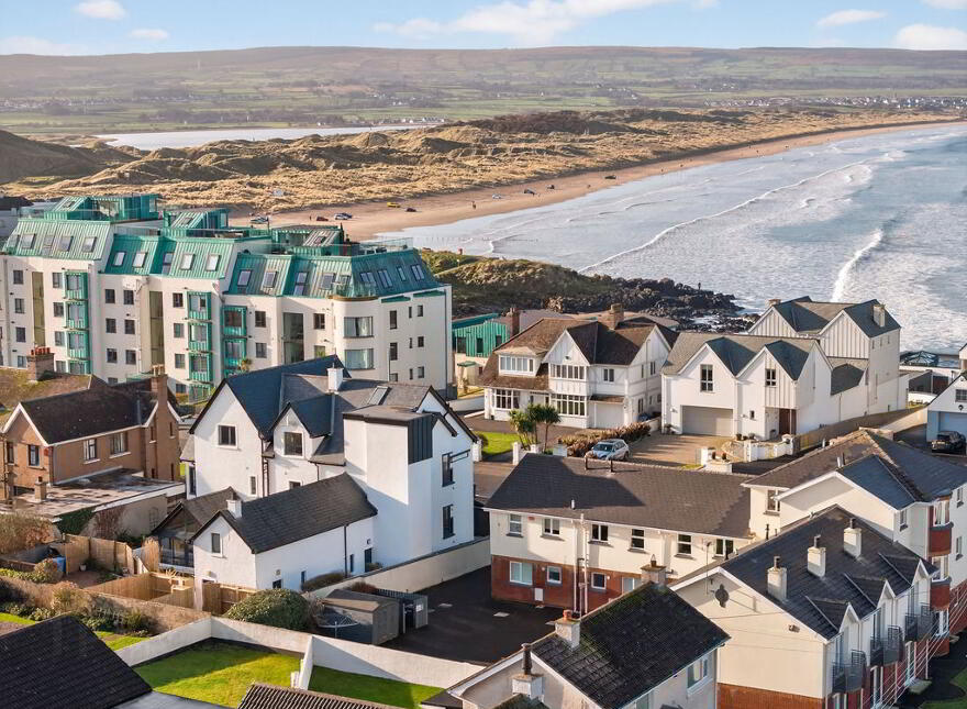 3 Bed Penthouse Apartment, Strand Road, Portstewart, Strand Road, Portstewart