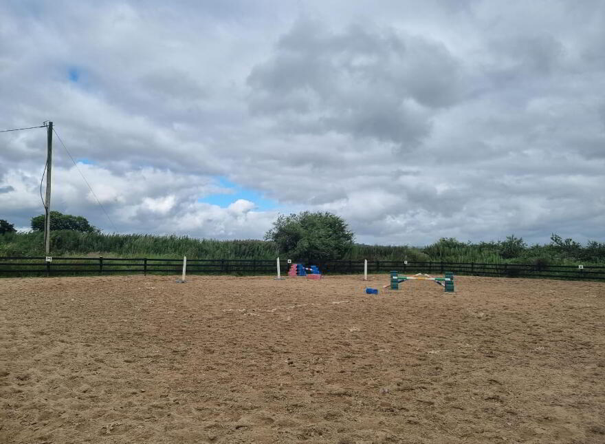 Whitethorn Equestrian Centre, Knocknasna, Abbeyfeale, V9476C0