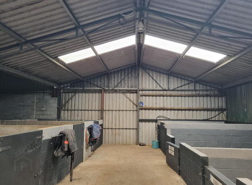 Whitethorn Equestrian Centre, Knocknasna, Abbeyfeale, V9476C0