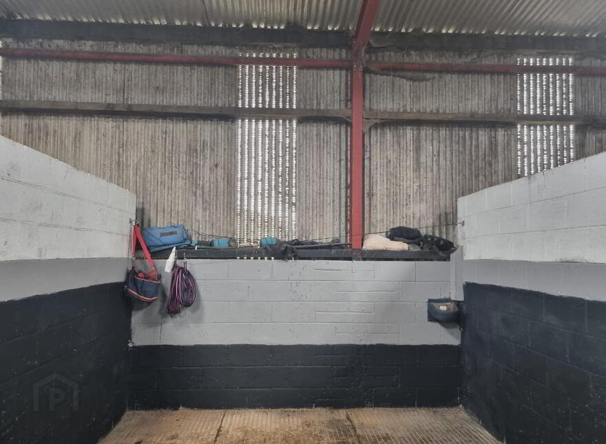 Whitethorn Equestrian Centre, Knocknasna, Abbeyfeale, V9476C0