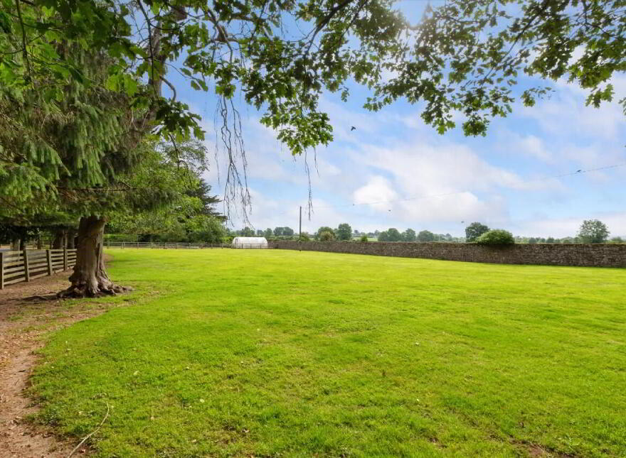 Ballintoher House, Ballintoher Road, Nenagh, E45TX68