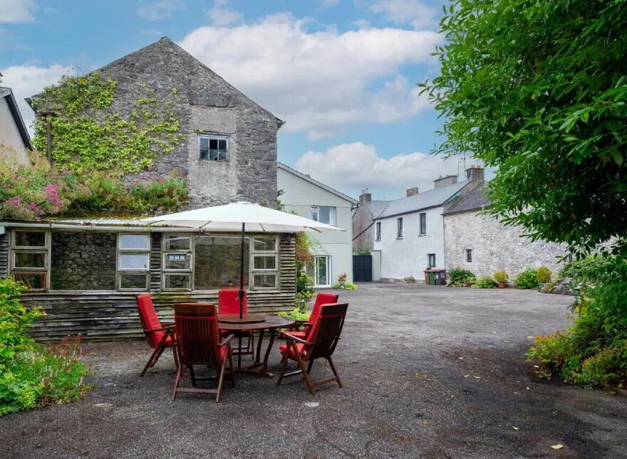 Bank House, Main Street, Doneraile, P51VYY9