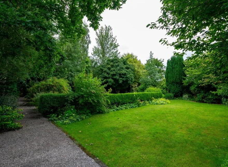 Bank House, Main Street, Doneraile, P51VYY9