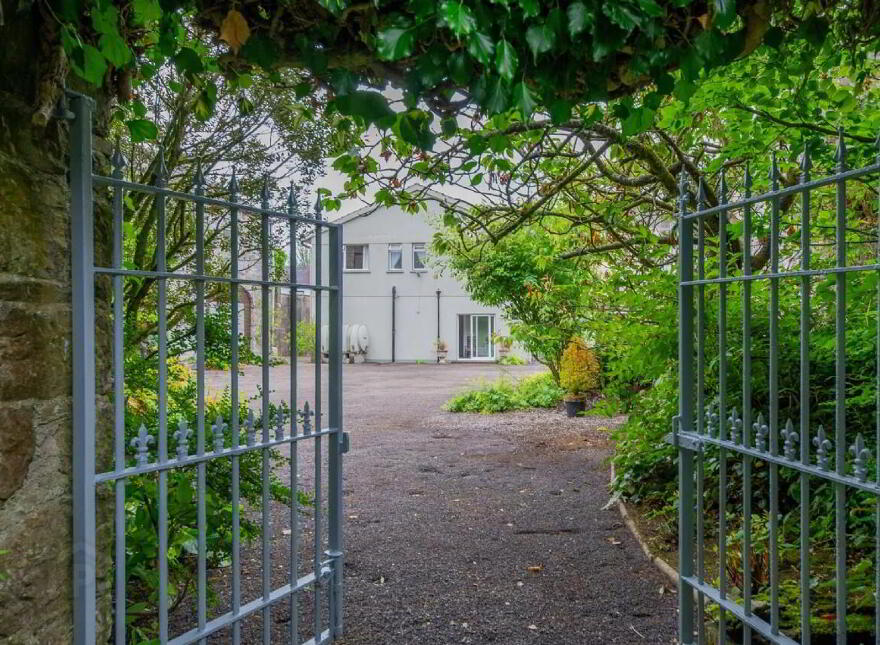 Bank House, Main Street, Doneraile, P51VYY9