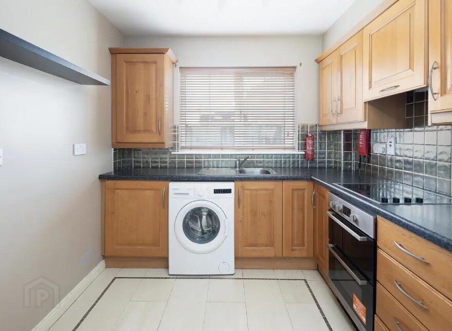 42 The Maples, Gort An Oir, Castlemartyr, P25R156