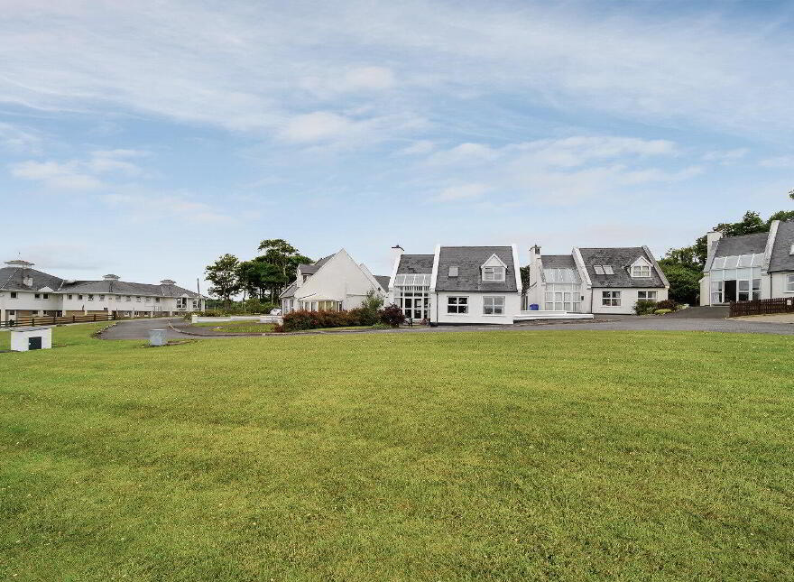2 Fanad Way, Portsalon, F92W266