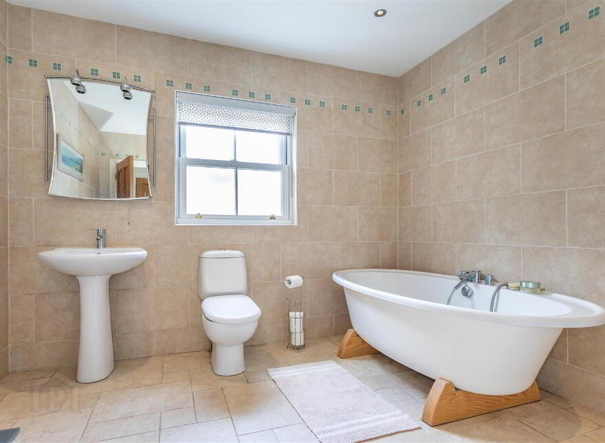 5a Killyleagh Road, Saintfield, BT24 7EJ