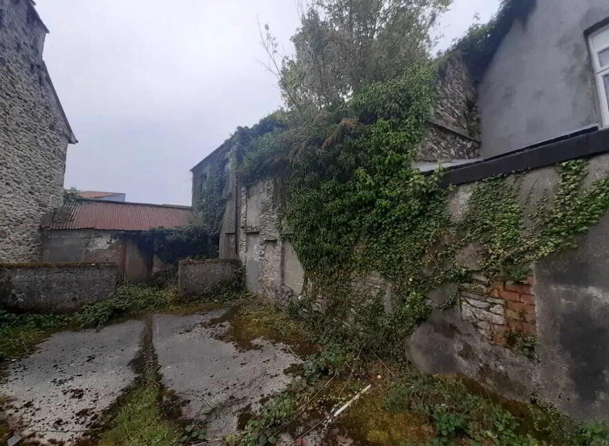 Market St, Swinford