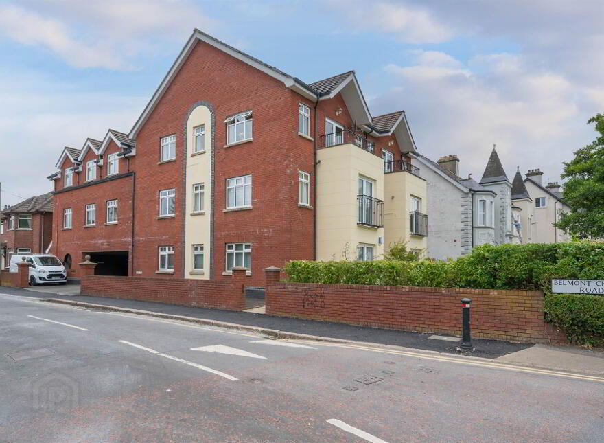 Apt 5 The Manor, 1 Belmont Church Road, Belfast, BT4 3FF photo