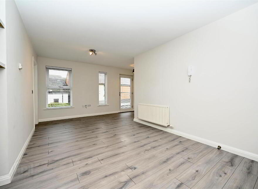 Apt 4, 61 Central Avenue, Bangor, BT20 3AU