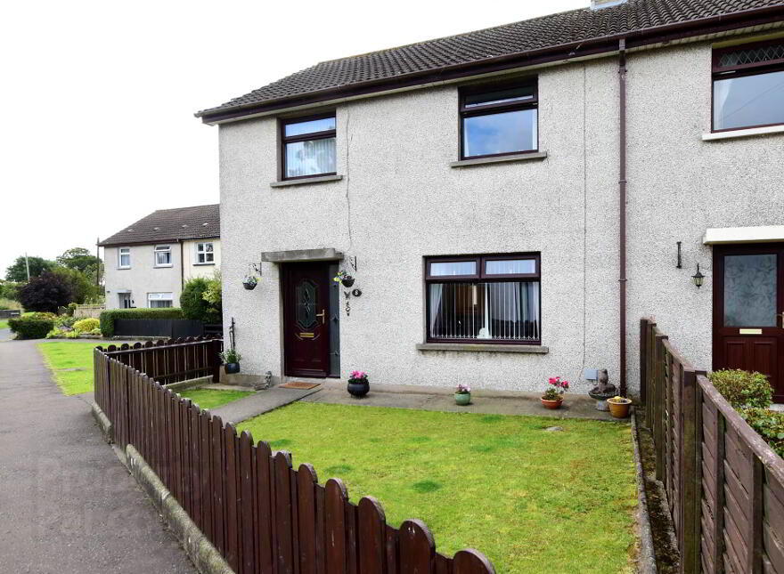 8 Alexander Park, Loughries, Newtownards, BT22 2AQ photo