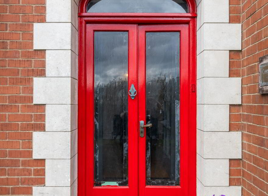 Castlerobin House, 2 Braithwaites Road, And Lands, Lisburn, BT28 3SW